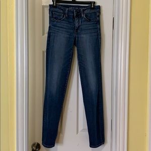 American Eagle five pocket jeans SZ 6 EUC